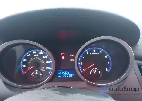 2010 Hyundai Genesis 3.8 Track z USA, uszkodzony, nr VIN KMHHU6KH0AU004438